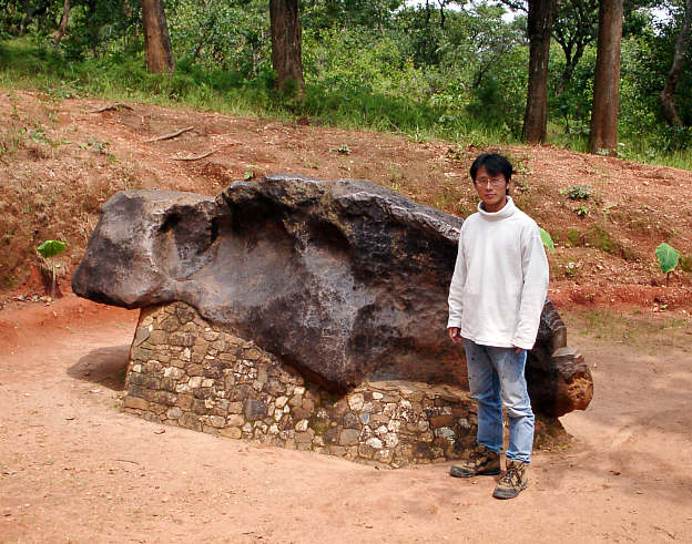 タンザニア・ムベアの隕石